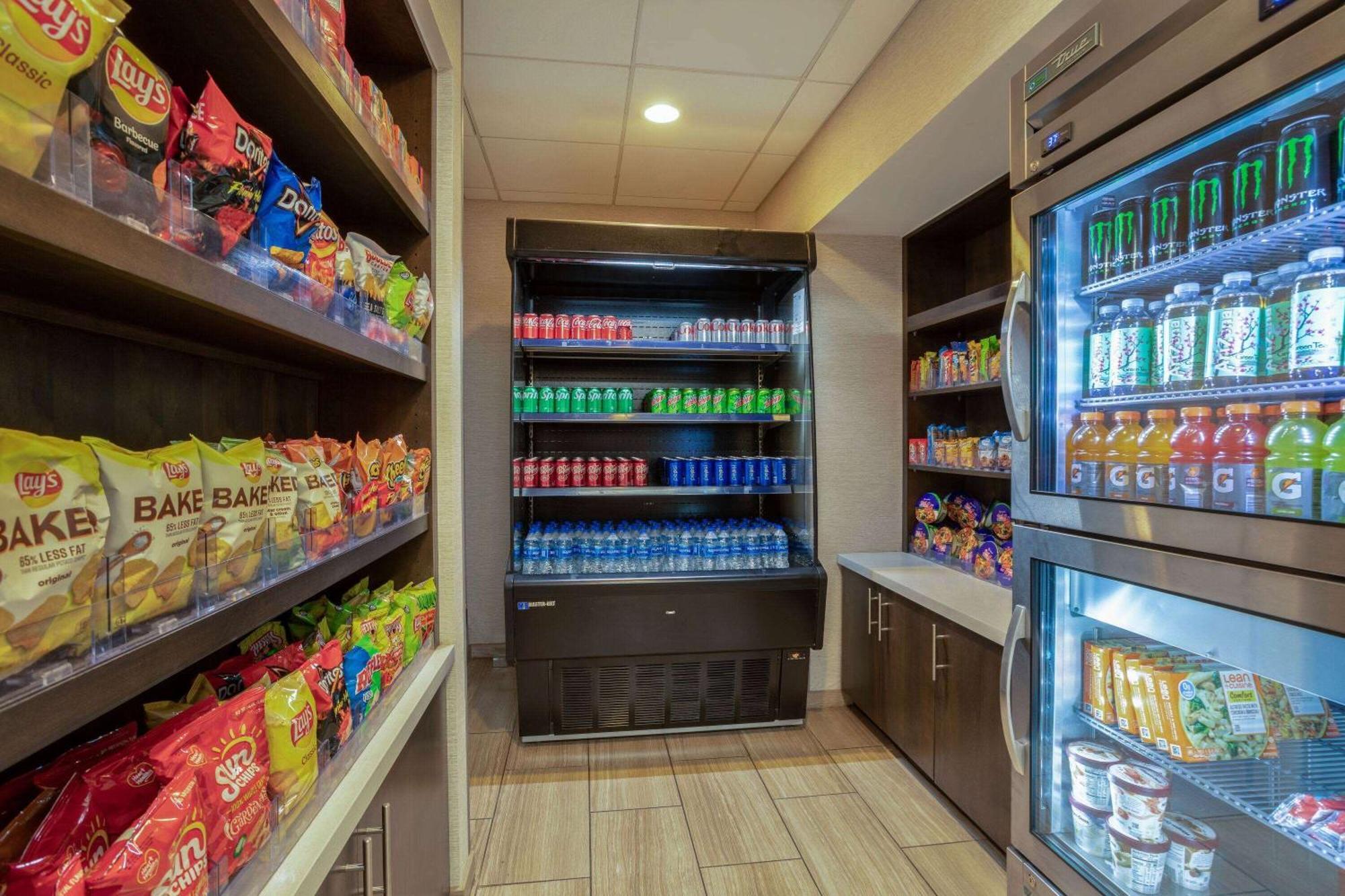 Hotel Days & By Wyndham International Airport Denver